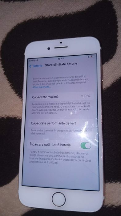 Vând IPhone 7, perfect funcționabil