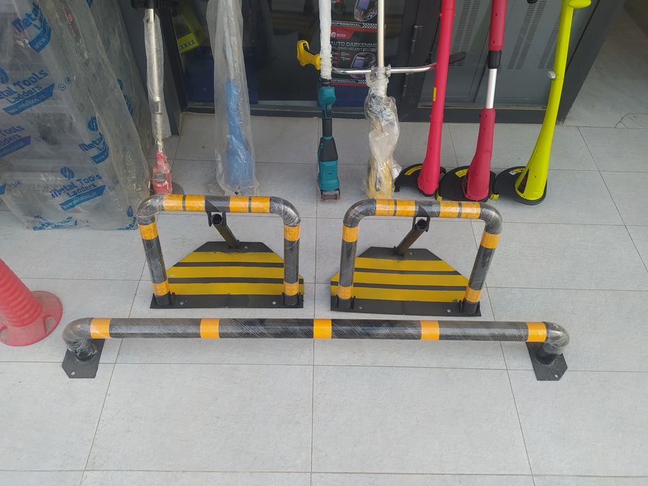 Parkovka. Парковка и боковые барьеры