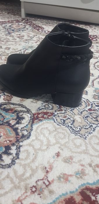 Женская обувь новая