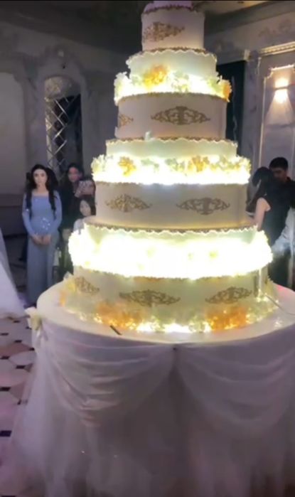 Effect Zolushka Qamashi
Nikoh To’ylarda
Tug’ilgan kunlarda Qash