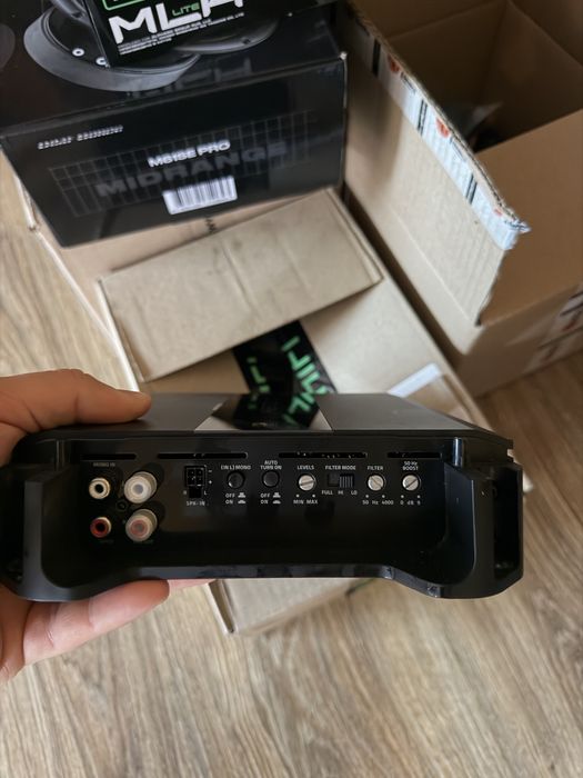 Vand amplificatir hertz D2.200 2 canale 520w aproape nou