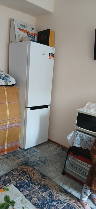 Yunsobotda  uy sotiladi 1.5 sotix