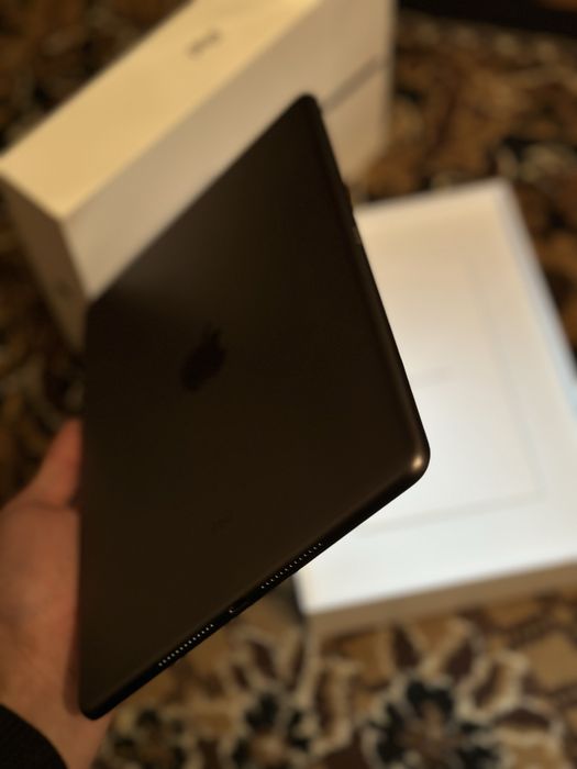 iPad 9 в идеальном состоянии