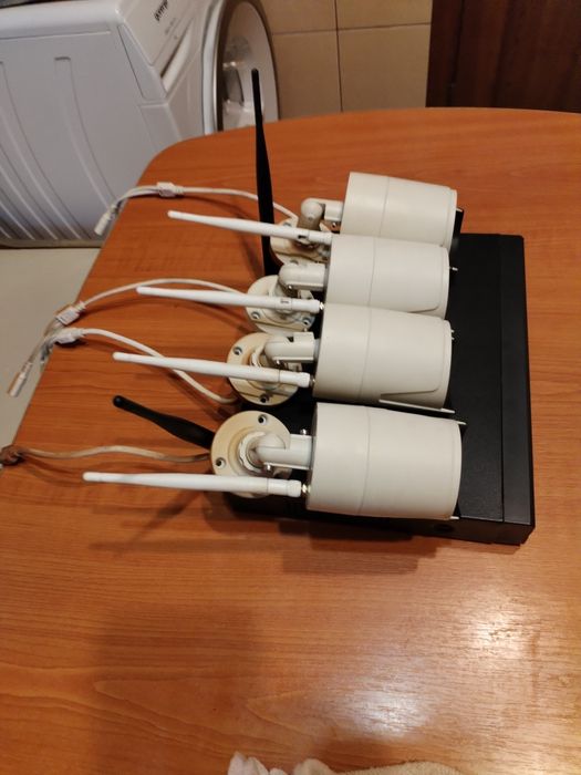 Vând camere de supraveghere