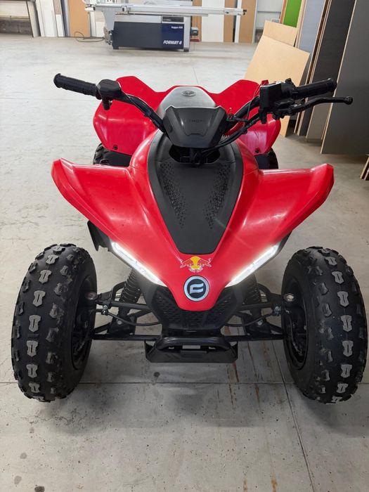 Mini ATV pe injectie