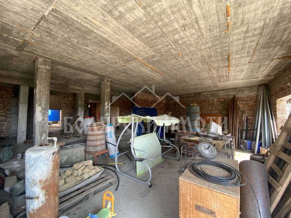 Продава се Къща в с. Леденик, Област Велико Търново - 300 кв.м за 1067 €/кв.м - Снимка #12