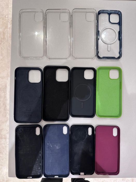 Vand huse pentru telefoane IPhone, Samsung, diverse modele, folosite