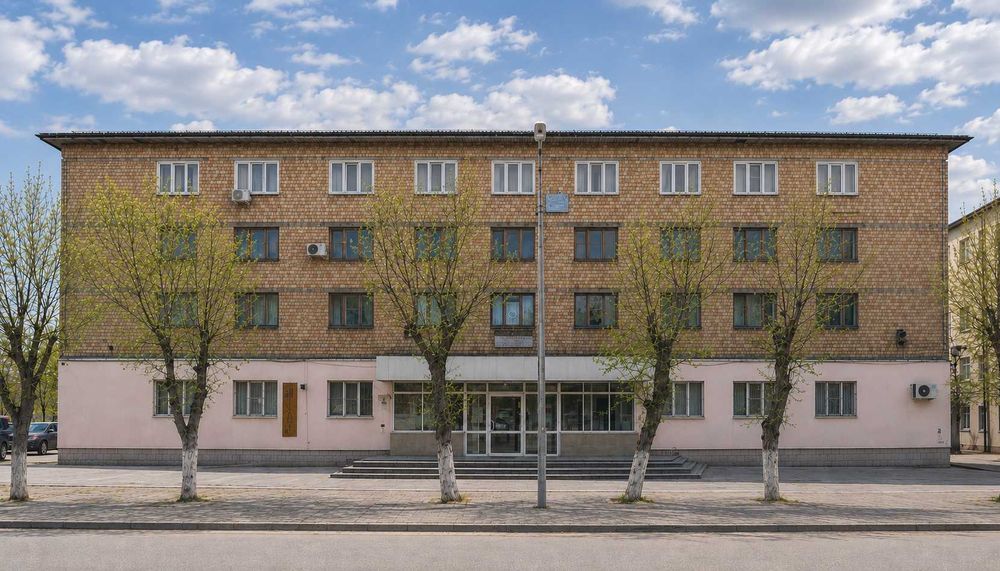 Продаётся административное здание в самом центре Караганды