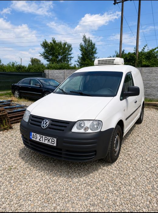 Inchiriere Caddy frigorific 0-4 grade