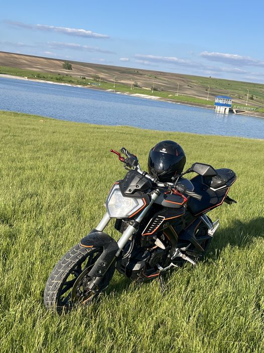 Vand motocicleta yamaha mt 125