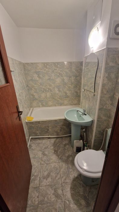 Inchiriez apartament cu o camera zona Radu Negru