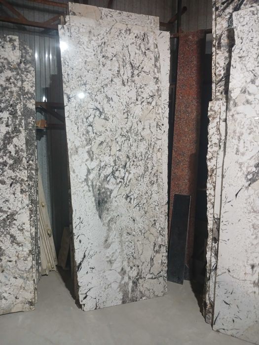 Alaska White granit /Usta xizmati bor / Сляпы