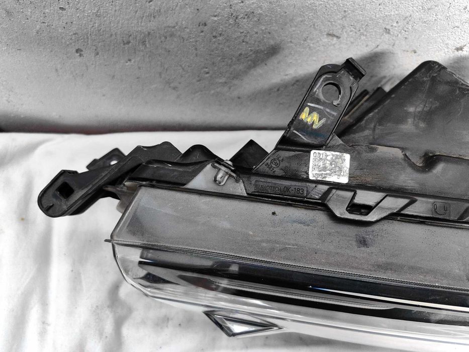 Оригинален фар Тойота  Toyota Hilux Full Led