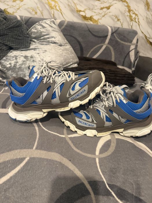 balenciaga track