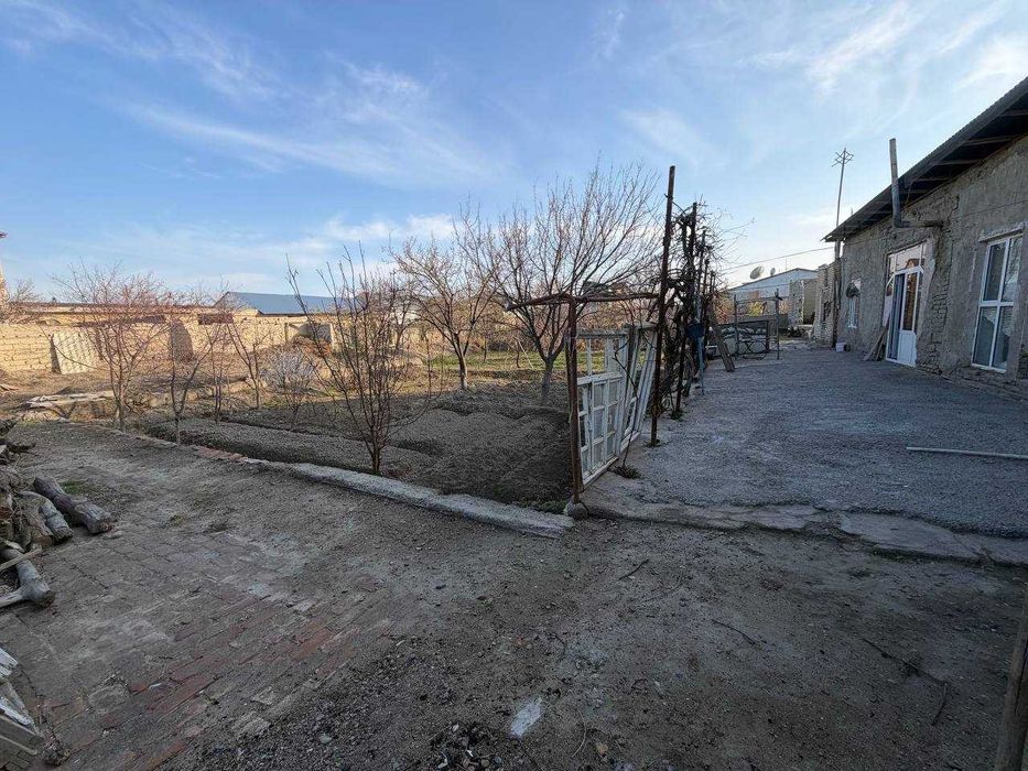 Продаётся земельный участок Геофизика (Поликлиника-Тоза Сув)