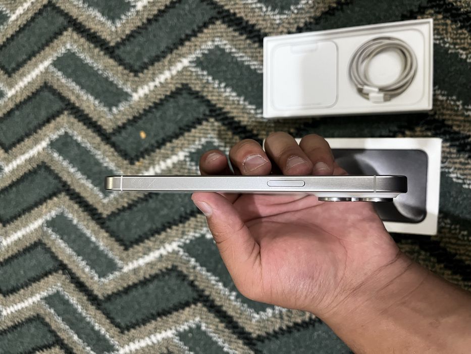 Айфон 15 Про макс White titanuim