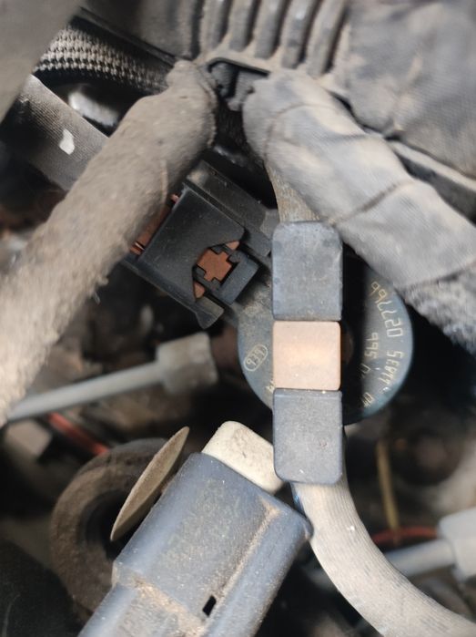 Дюзи Bosch за Пежо-208,1.6E-HDI