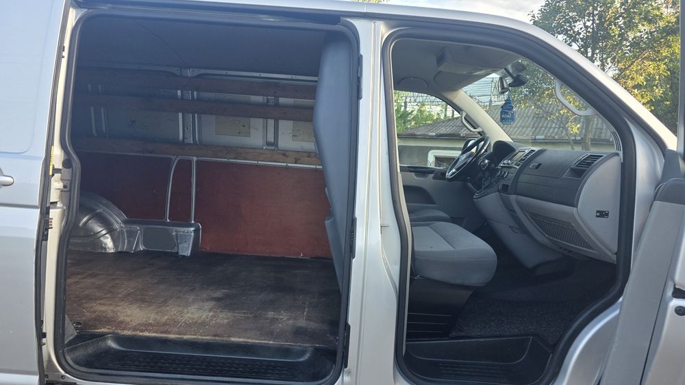 VOLKSWAGEN Transporter 2013 — imagine 4