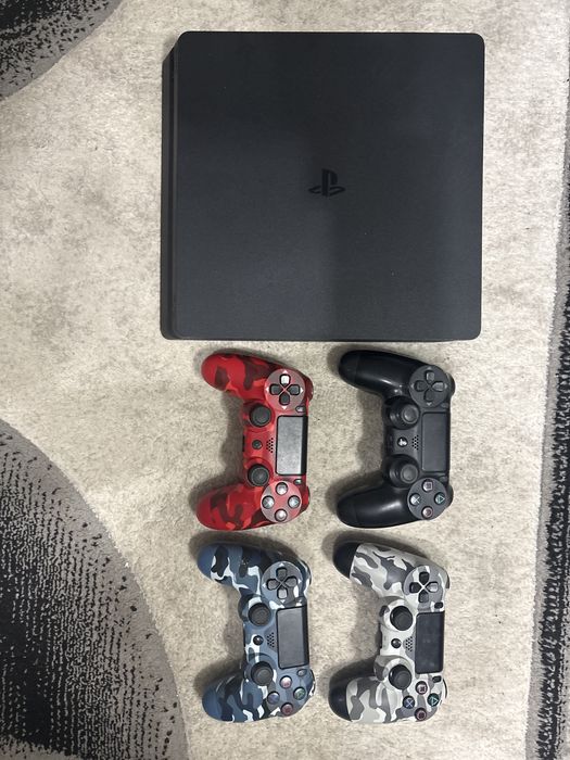 Продавам PS4 slim