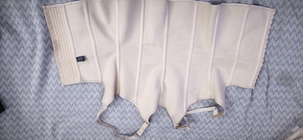 Карсеты для осанки