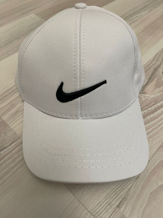 Sepci noi de firma, poze in anunt
