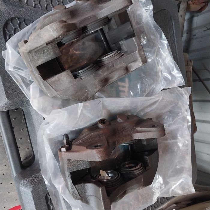 TOYOTA Land Cruzer, Ступица , тормозной суппорт