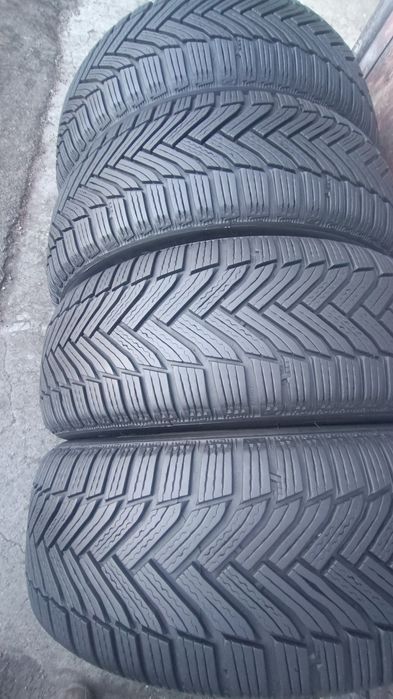 215/60/17 Michelin