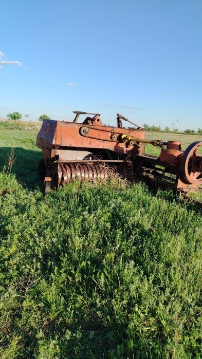 Продам трактор Т40, косилка двух бруска, и пресс