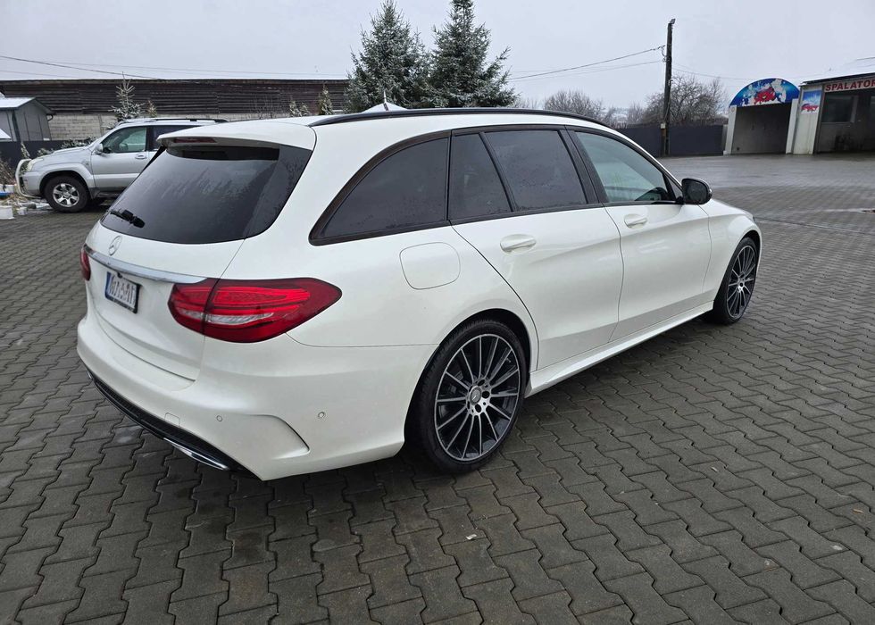 Mercedes C-Klass C220d AMG Pachet Interior-Exterior Led Navi Camera