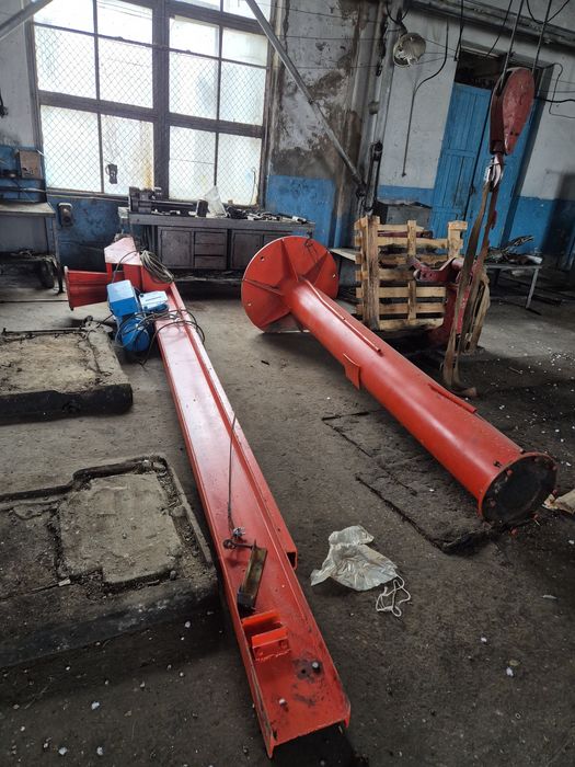 Пилорама для древесины.