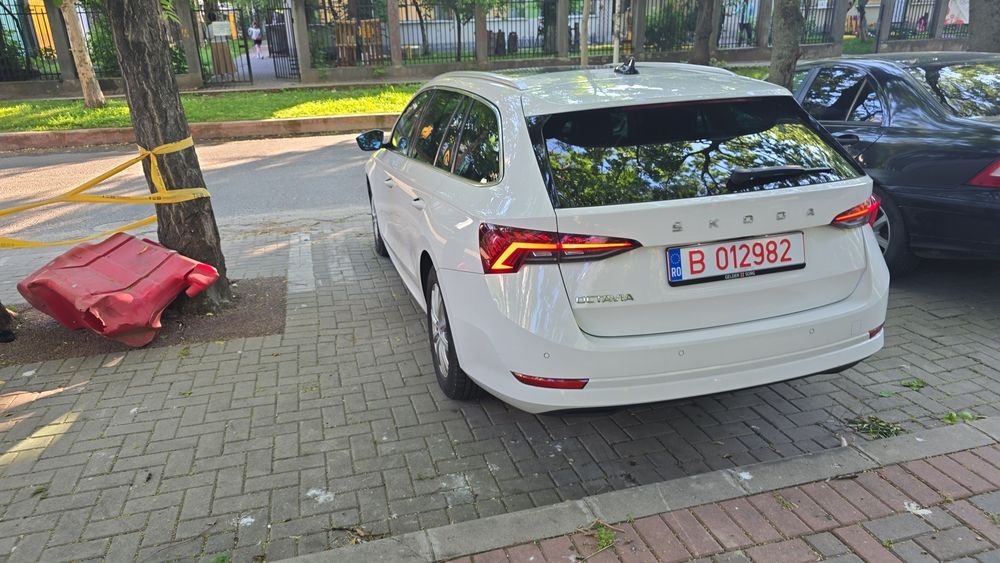 SKODA Octavia 2022 — imagine 3