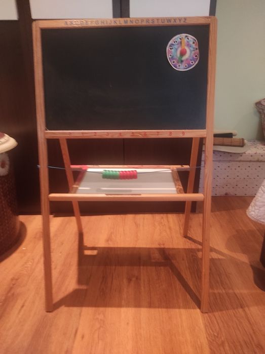 Двустранна вертикална дъска за писане