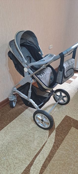 Детская коляска в отличном состоянии