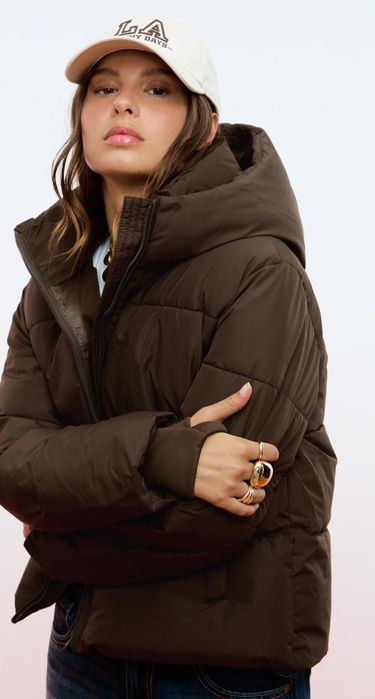 Пуховик Stradivarius р Xs- S