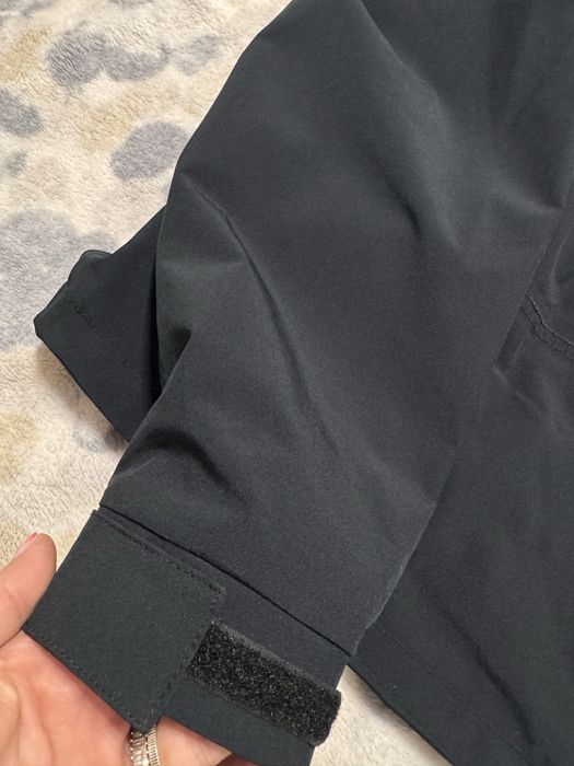 Geaca impermeabila ideala pt munte