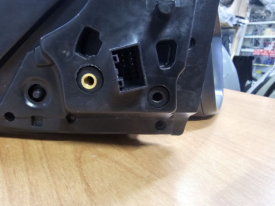 Зеркало наружная трекер