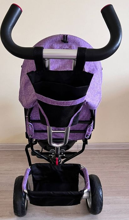 Срочно продам трёхколёсный велосипед.