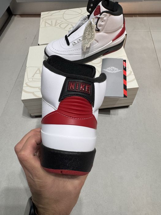 Air Jordan Retro 2 OG Chicago