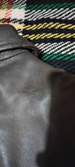 Черно кожено яке