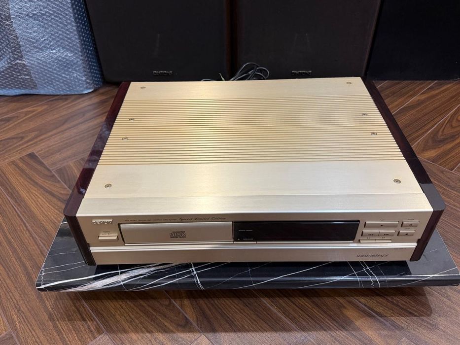 CD проигрыватель DEHOH DCD-1650 GL