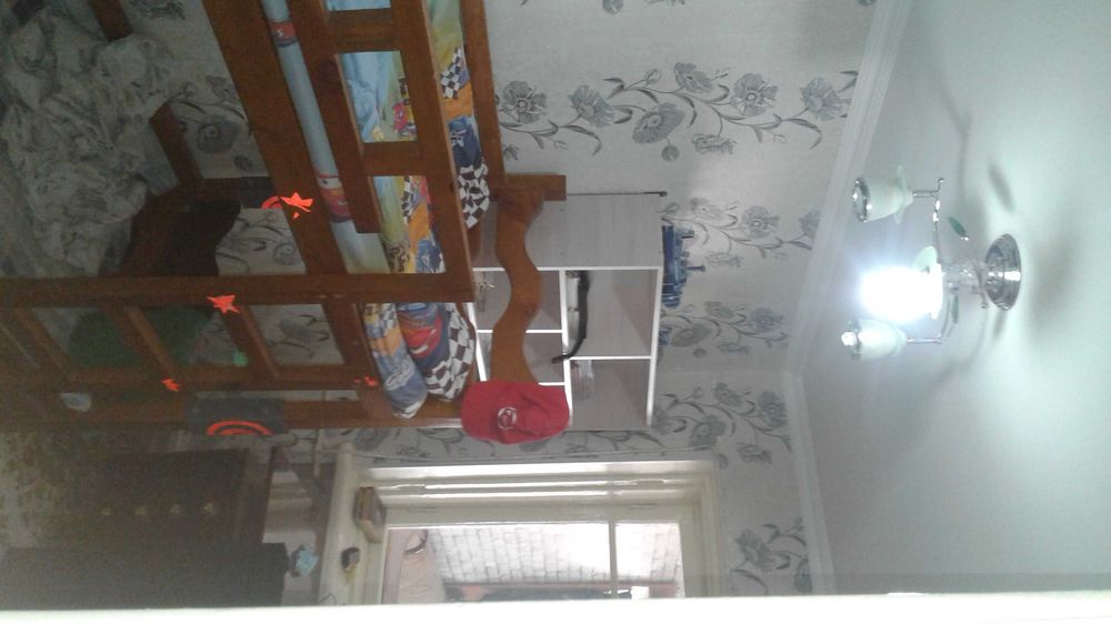 Коттедж зади ЦУМа