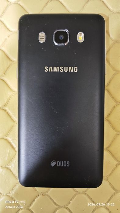 Смартфон Samsung Galaxy J5 (2016)