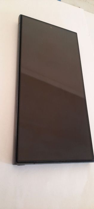 Samsung Galaxy S24 Ultra б/у  как новый