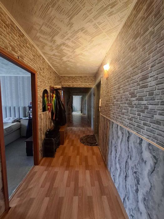 Продам 4х комн кв на 9мкр