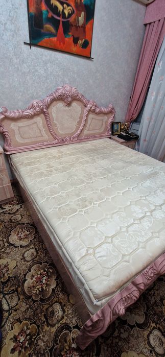 Спальный гарнитур (Италия)