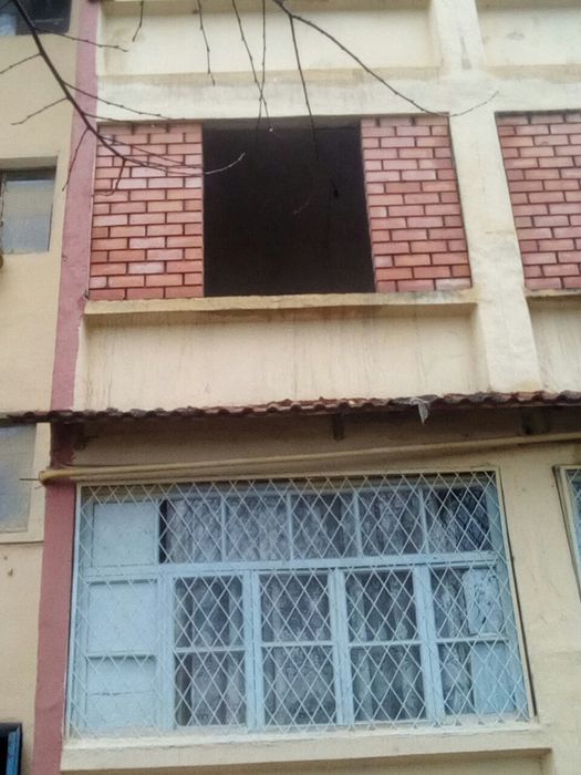 Балконы,кладка кирпича под расшивку.Утепление стен