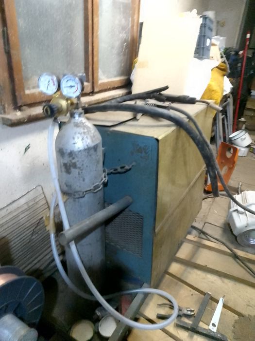 Телоподаващо Кракра работещо