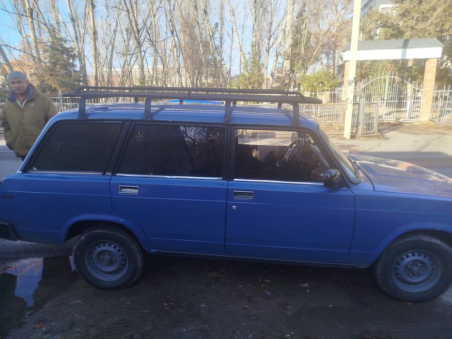 Avto vaz 2104 sotiladi
