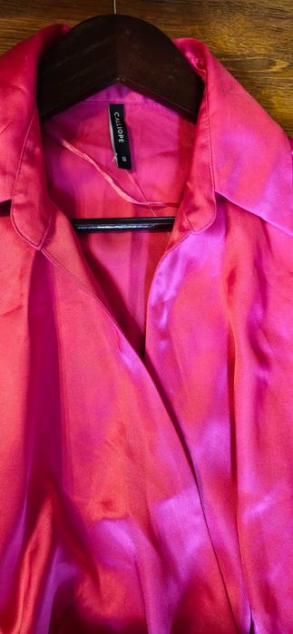 Сатенена рокля Caliope