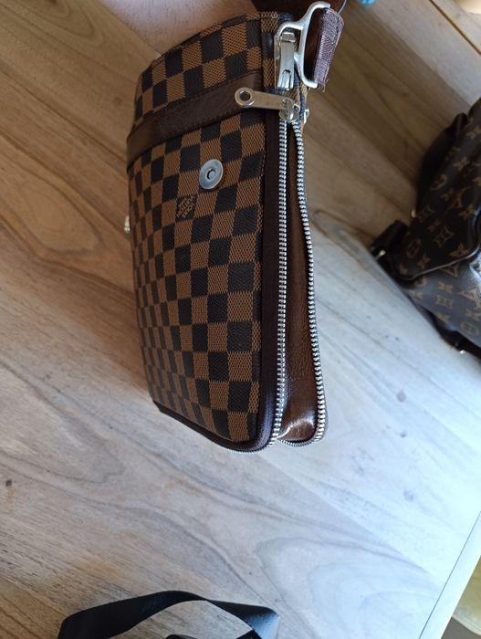 Мъжка чанта през рамо Louis Vuitton